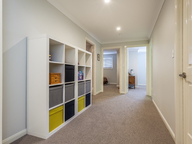 42 Carey Street, Bardon QLD 4065