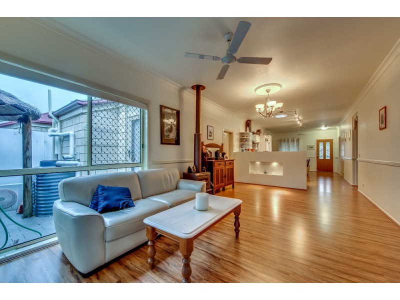 14 Pintail Crescent, Forest Lake QLD 4078