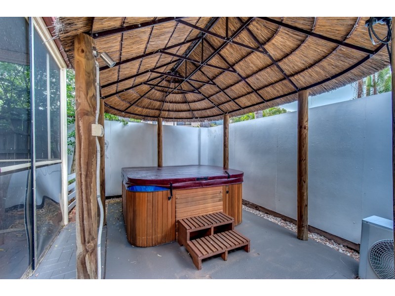 14 Pintail Crescent, Forest Lake QLD 4078