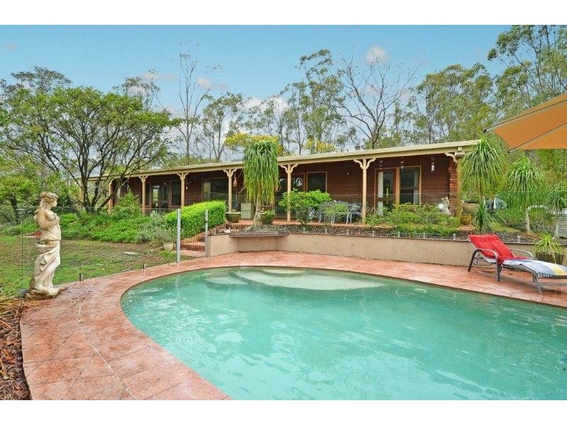 15 Auld Court, Mount Crosby QLD 4306