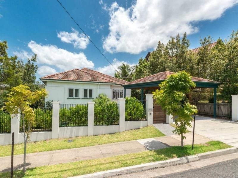 67 Boundary Road, Bardon QLD 4065