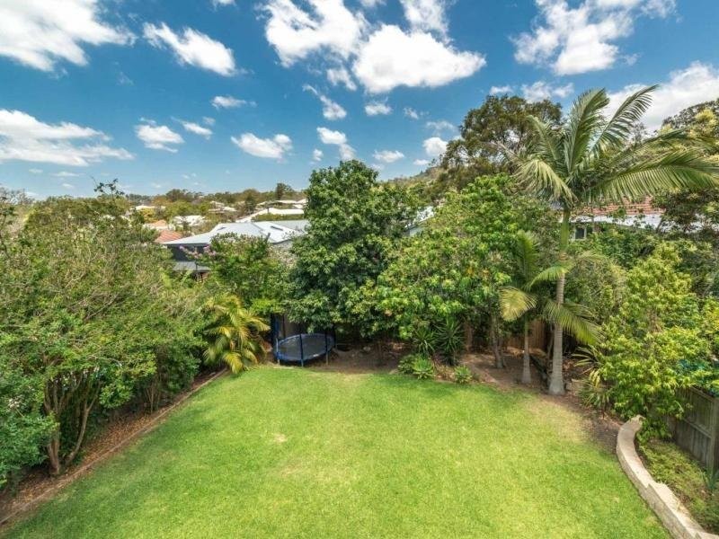 67 Boundary Road, Bardon QLD 4065