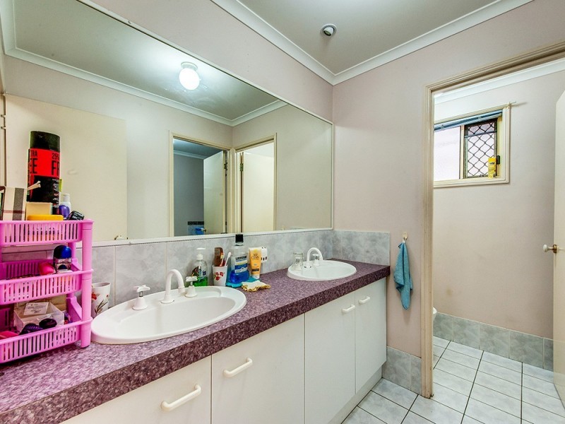 53 Laricina Circuit, Forest Lake QLD 4078