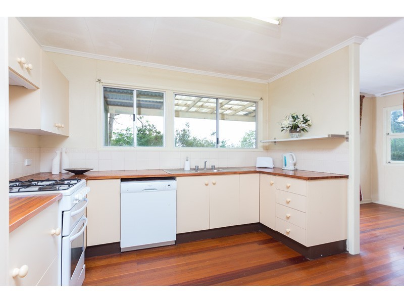 207 Chapel Hill Road, Chapel Hill QLD 4069