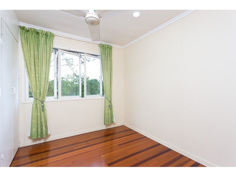 207 Chapel Hill Road, Chapel Hill QLD 4069
