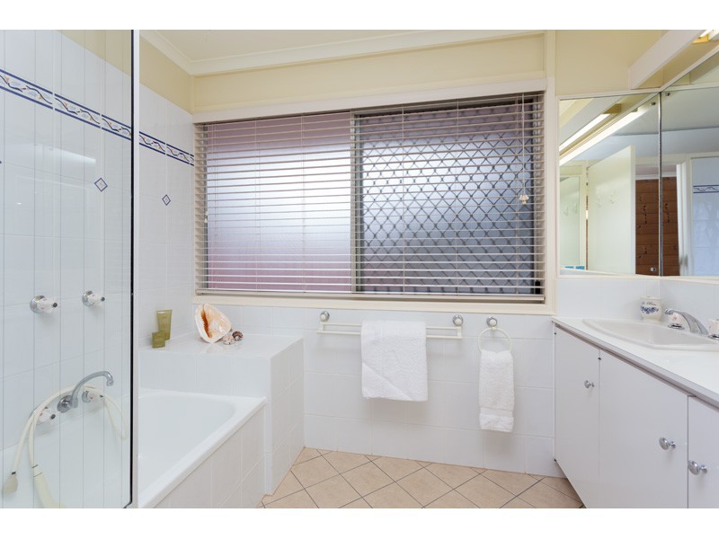 6 Tourmaline Street, Kenmore QLD 4069