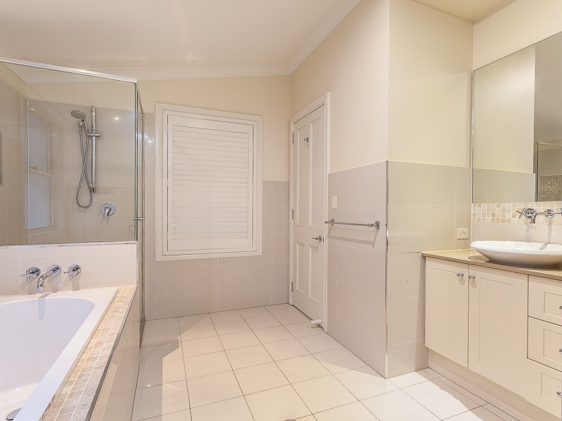 71 Ascot Street, Ascot QLD 4007