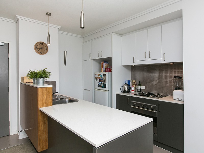 837/43 Hercules Street, Hamilton QLD 4007