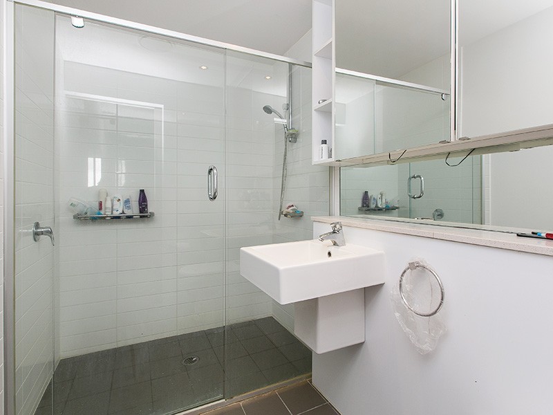 837/43 Hercules Street, Hamilton QLD 4007