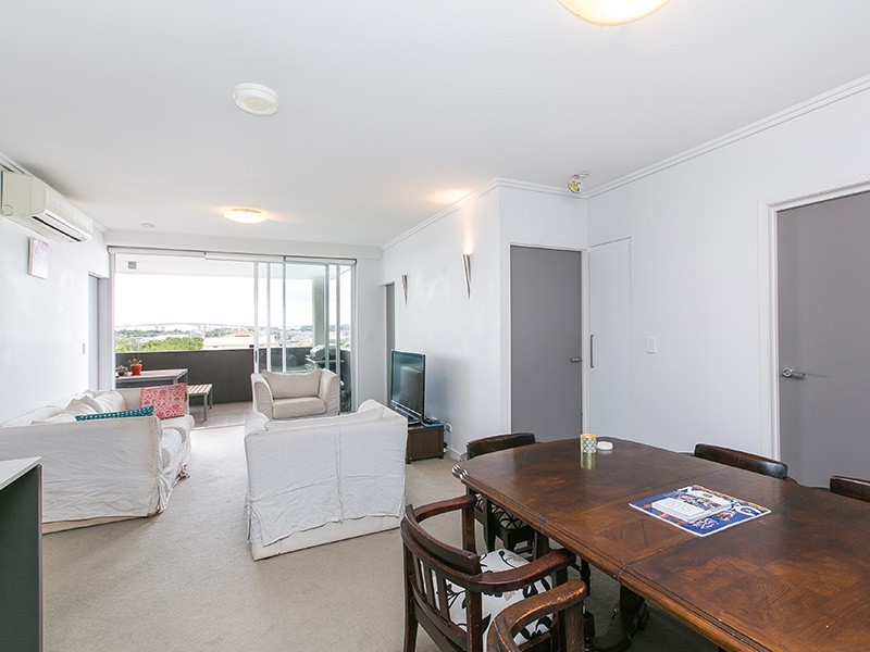 837/43 Hercules Street, Hamilton QLD 4007