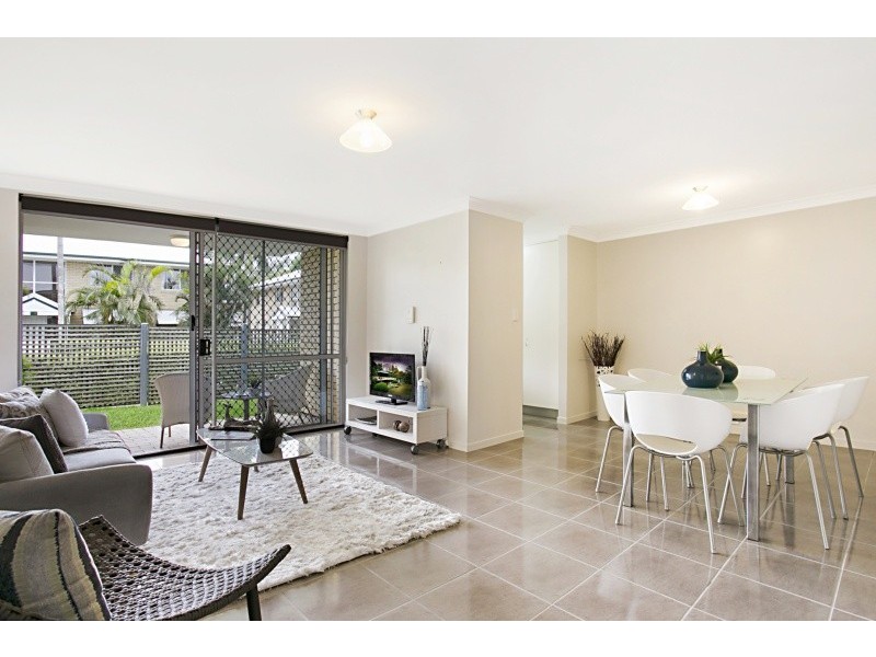 18/22-26 Warren Street, St Lucia QLD 4067