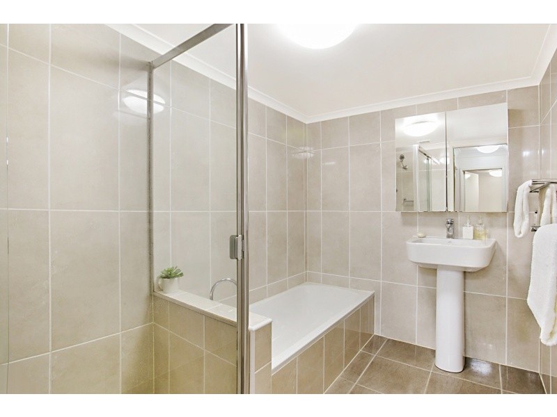 18/22-26 Warren Street, St Lucia QLD 4067