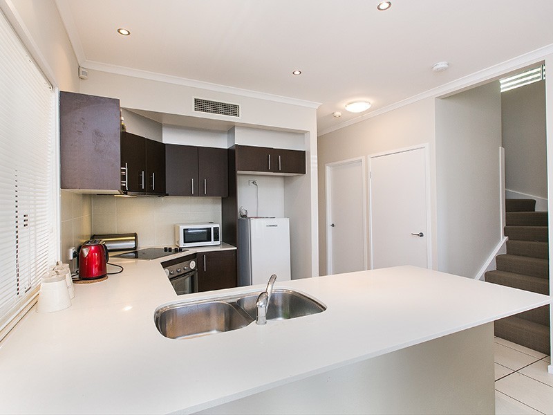 2/12 Mordant Street, Ascot QLD 4007