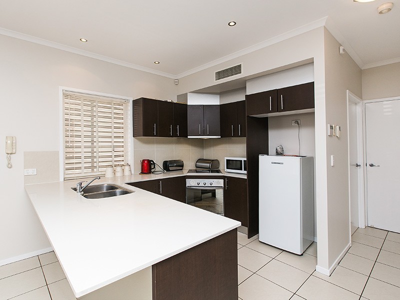 2/12 Mordant Street, Ascot QLD 4007