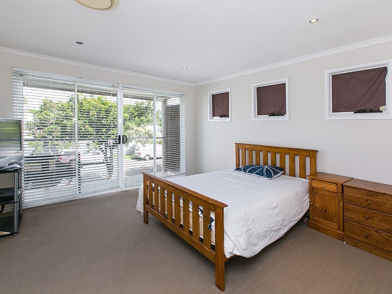 2/12 Mordant Street, Ascot QLD 4007