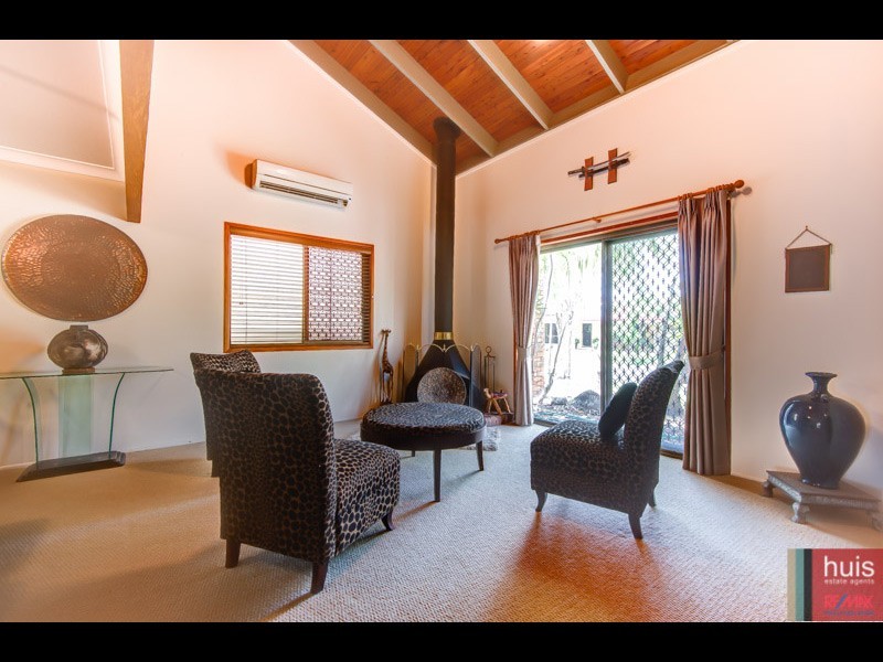 24 Helemon St, Belmont QLD 4153