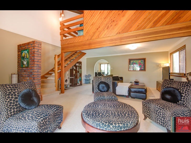 24 Helemon St, Belmont QLD 4153