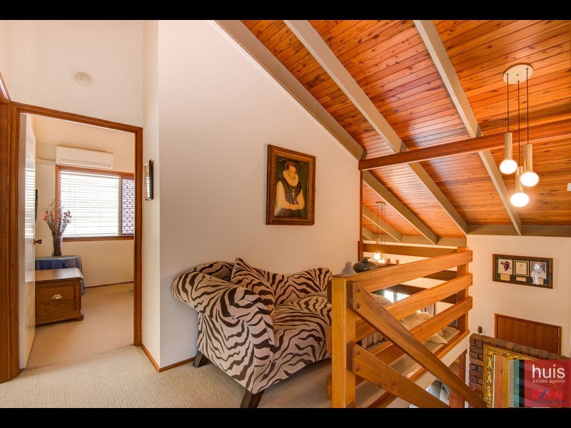 24 Helemon St, Belmont QLD 4153