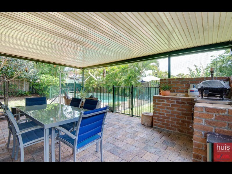 24 Helemon St, Belmont QLD 4153