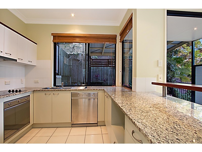 26 Woodstock Avenue, Taringa QLD 4068