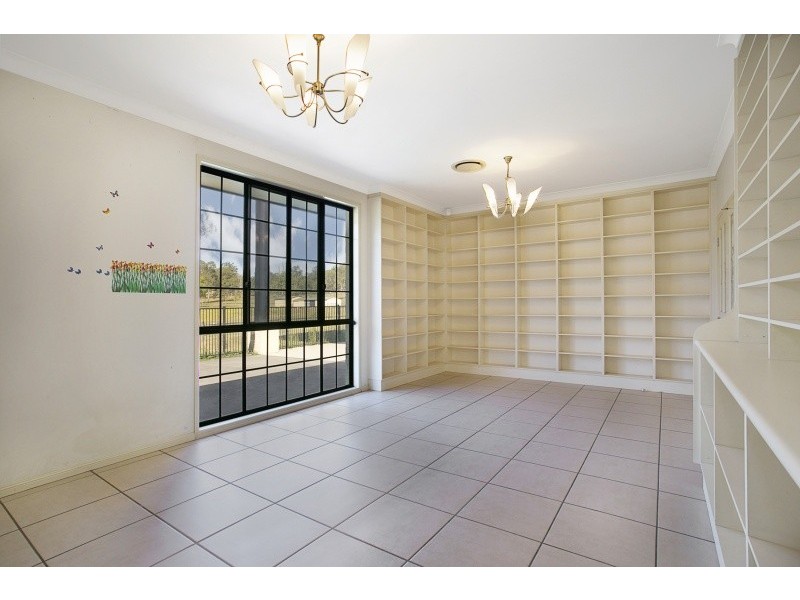 175 Hawkesbury Road, Moggill QLD 4070