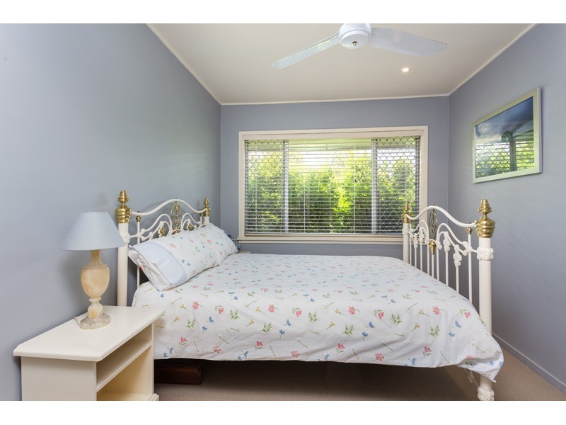 7 Jedburgh Street, Kenmore QLD 4069