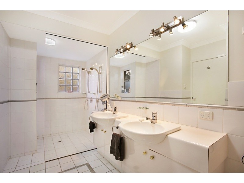 62 Birdwood Terrace, Auchenflower QLD 4066