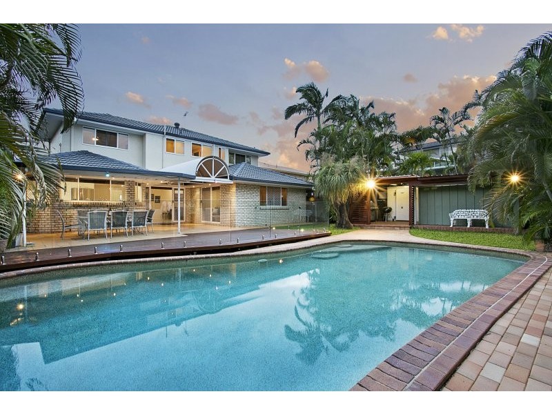 6 Cascade Close, Riverhills QLD 4074