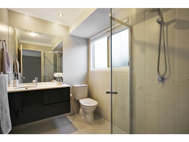 6 Cascade Close, Riverhills QLD 4074