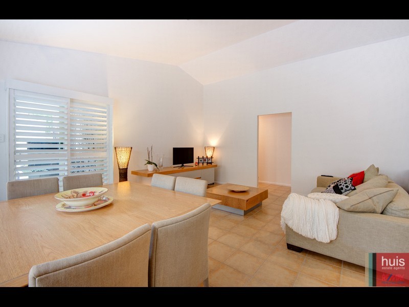 15 Barrier Street, North Lakes QLD 4509