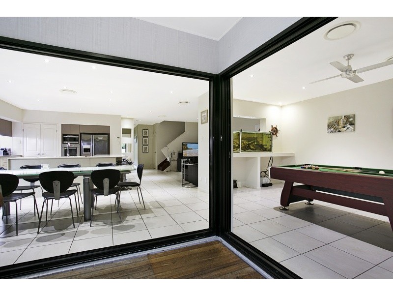 75 Sinnamon Road, Sinnamon Park QLD 4073