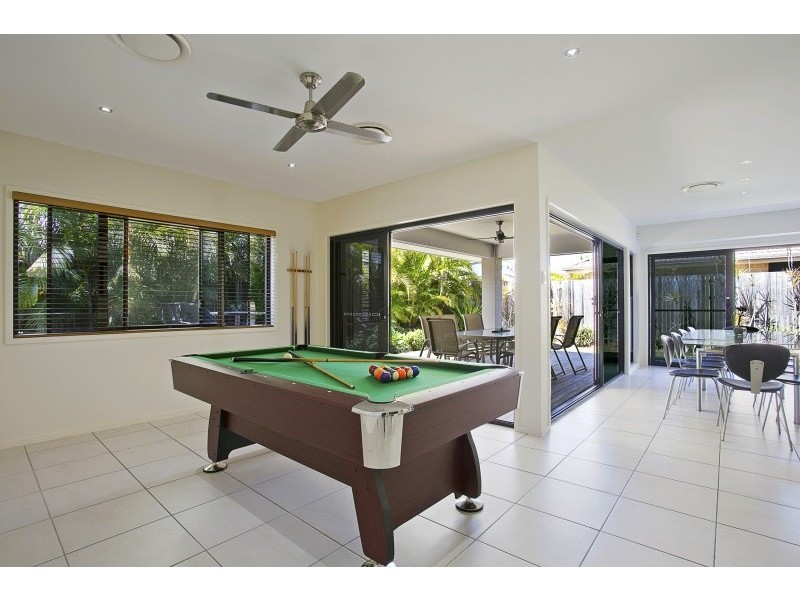 75 Sinnamon Road, Sinnamon Park QLD 4073