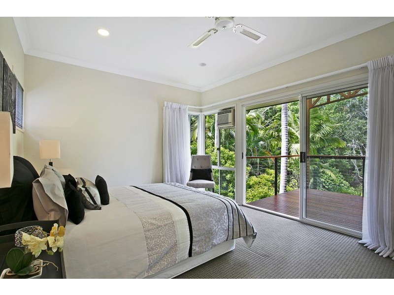 25 Shannan Place, Kenmore Hills QLD 4069