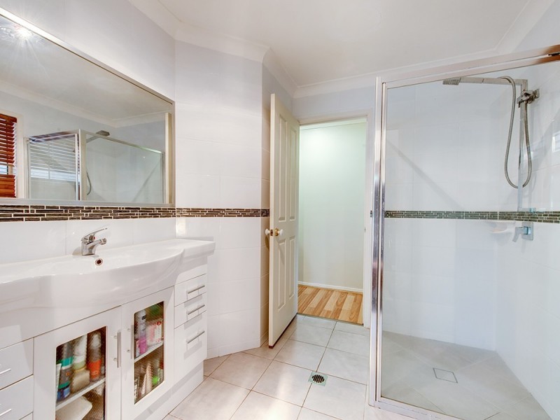 71 Serrata Circuit, Forest Lake QLD 4078