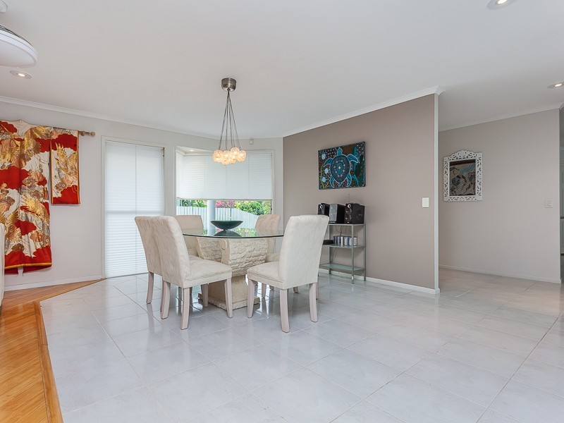 45 Tangmere Street, Chapel Hill QLD 4069