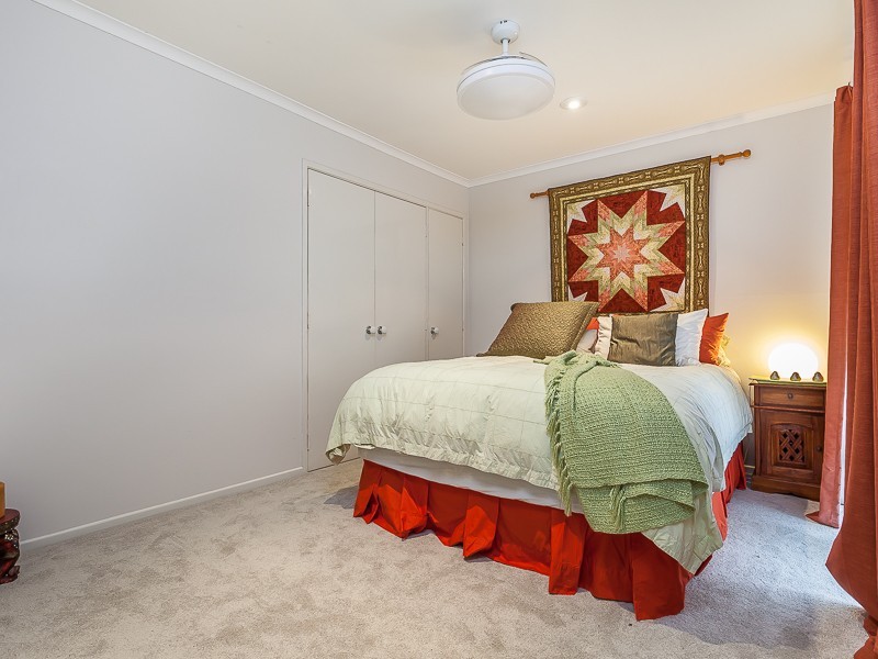 45 Tangmere Street, Chapel Hill QLD 4069