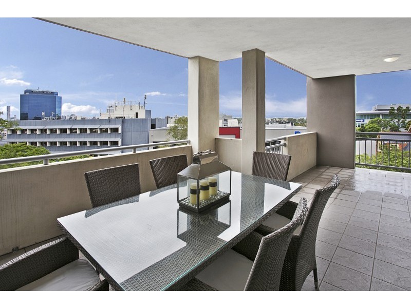 15/36 Holland Street, Toowong QLD 4066