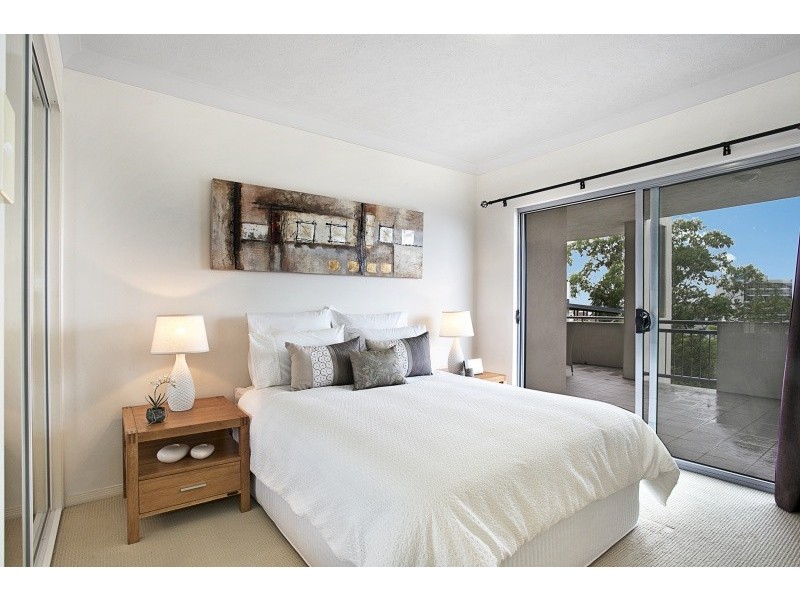 15/36 Holland Street, Toowong QLD 4066