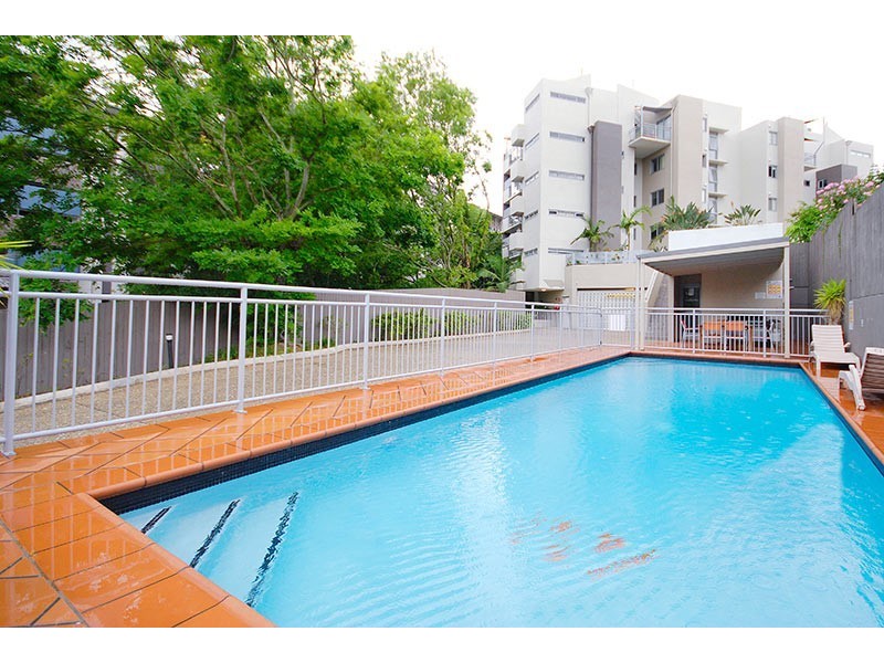 15/36 Holland Street, Toowong QLD 4066