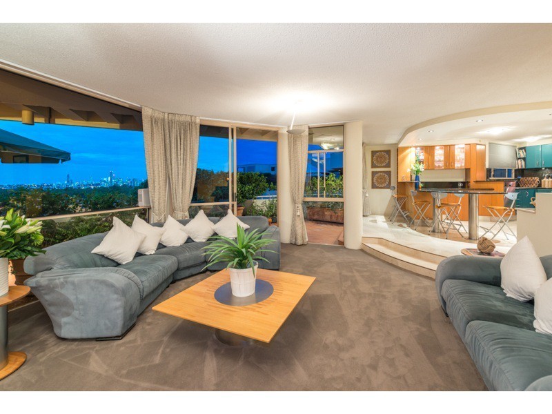 16/32 Tipuana Place, Bardon QLD 4065