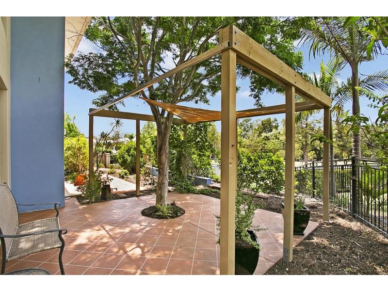 21 Windermere Ave, Sinnamon Park QLD 4073