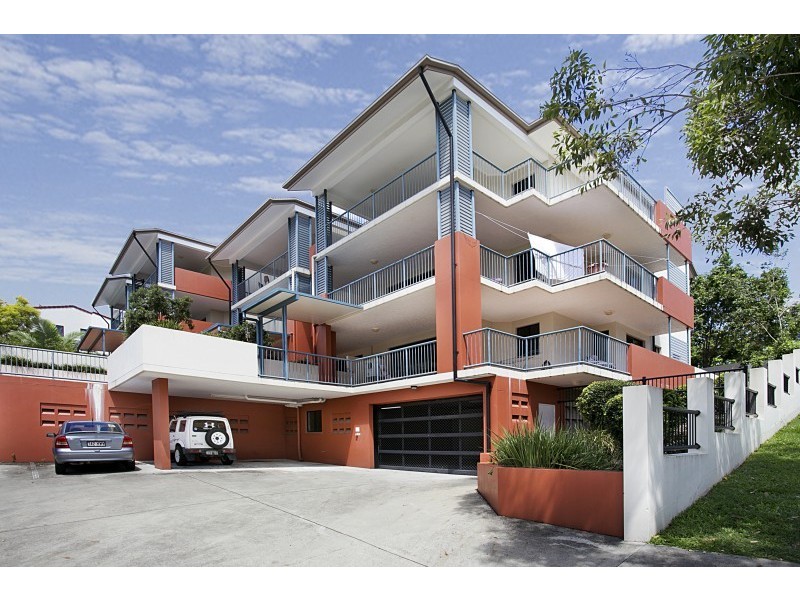1/194 Carmody Road, St Lucia QLD 4067