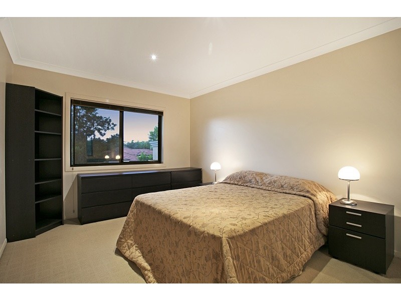 3 Burdekin Drive, Sinnamon Park QLD 4073