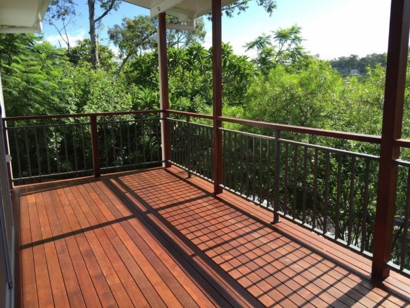 8 Newcomen Street, Indooroopilly QLD 4068