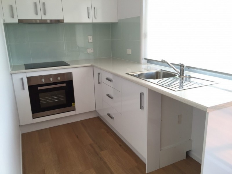 8 Newcomen Street, Indooroopilly QLD 4068