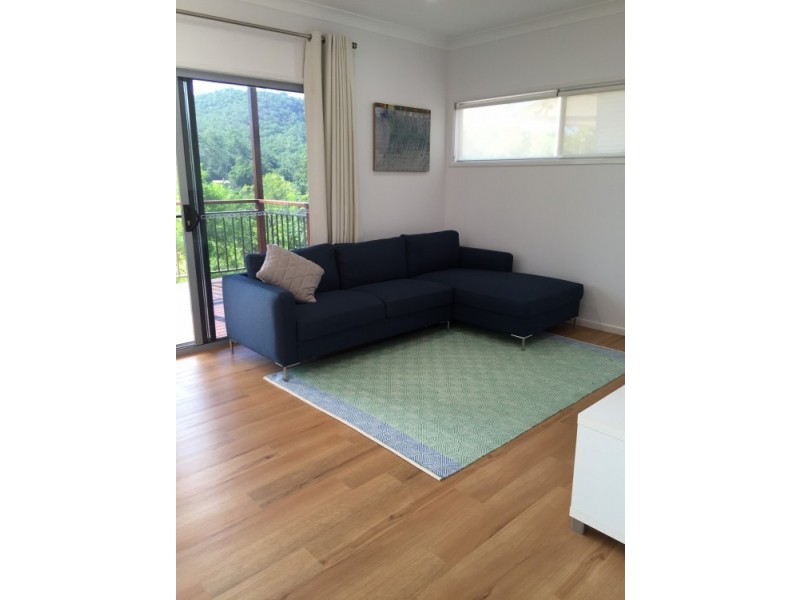 8 Newcomen Street, Indooroopilly QLD 4068