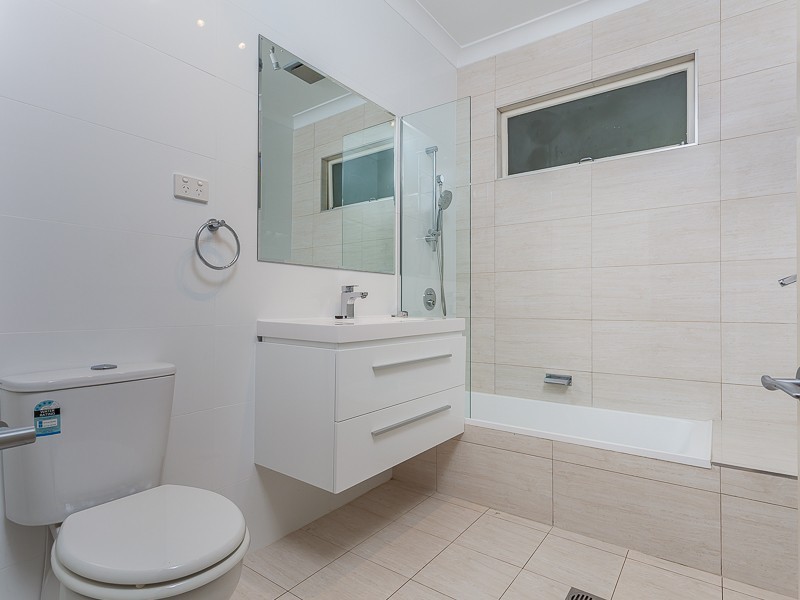 42 Grace Street, Mitchelton QLD 4053