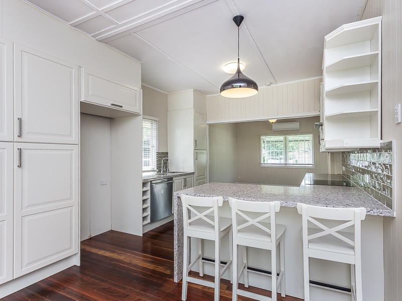 42 Grace Street, Mitchelton QLD 4053