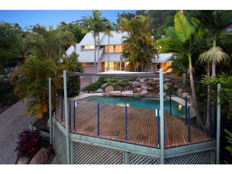 37 Nankoor Street, Chapel Hill QLD 4069