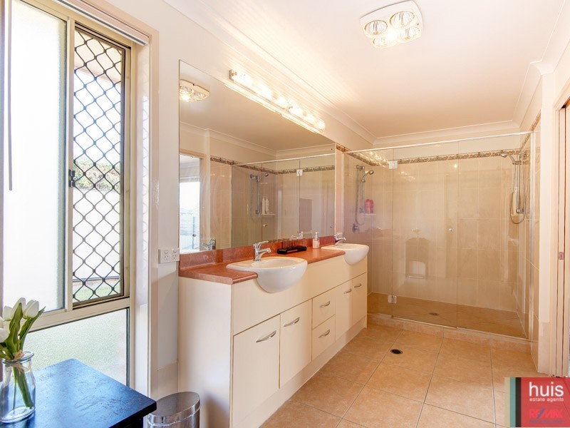 5 Morinda Ct, Warner QLD 4500